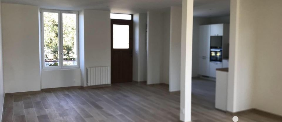 Maison traditionnelle 6 pièces de 155 m² à Samoreau (77210)