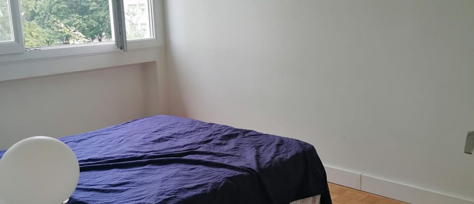 Appartement 3 pièces de 69 m² à Montreuil (93100)