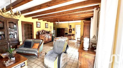 Traditional house 5 rooms of 105 m² in Le Lion-d'Angers (49220)