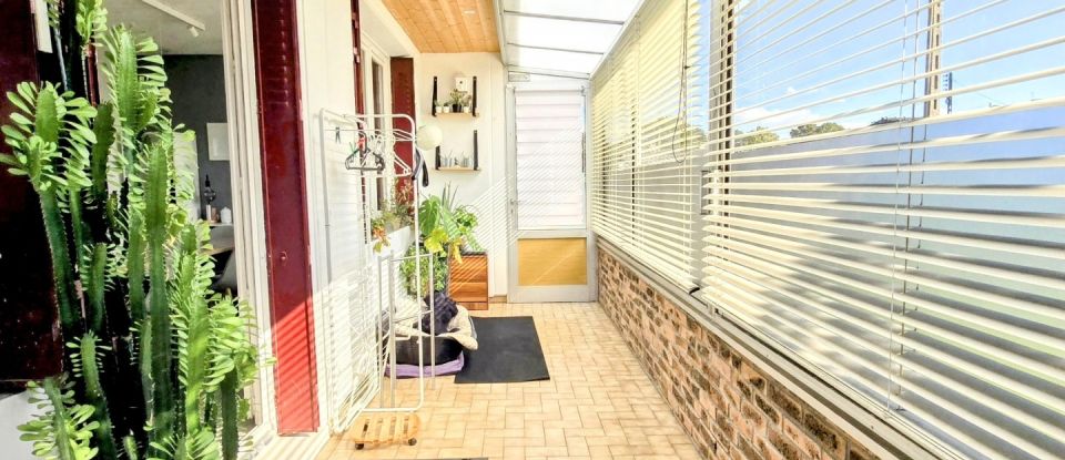 House 3 rooms of 68 m² in Saint-Aubin-lès-Elbeuf (76410)