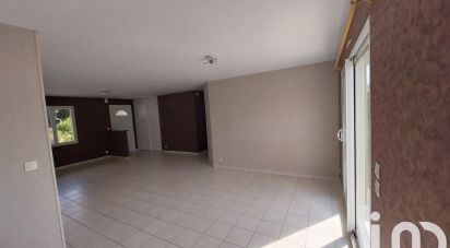 Maison 4 pièces de 90 m² à Sillars (86320)