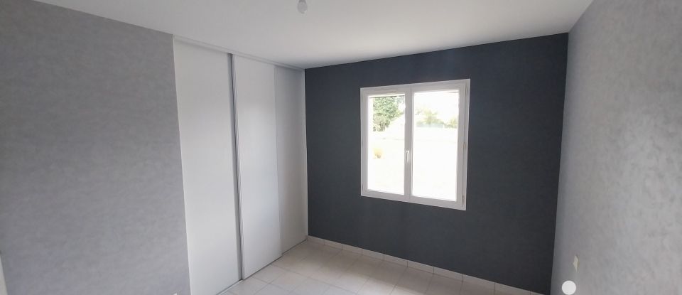 Maison 4 pièces de 90 m² à Sillars (86320)