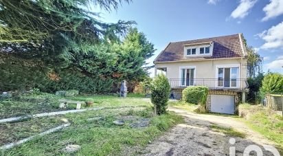 Maison traditionnelle 5 pièces de 123 m² à Oulins (28260)