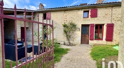 House 4 rooms of 122 m² in Saint-Juire-Champgillon (85210)