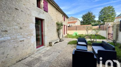 House 4 rooms of 122 m² in Saint-Juire-Champgillon (85210)