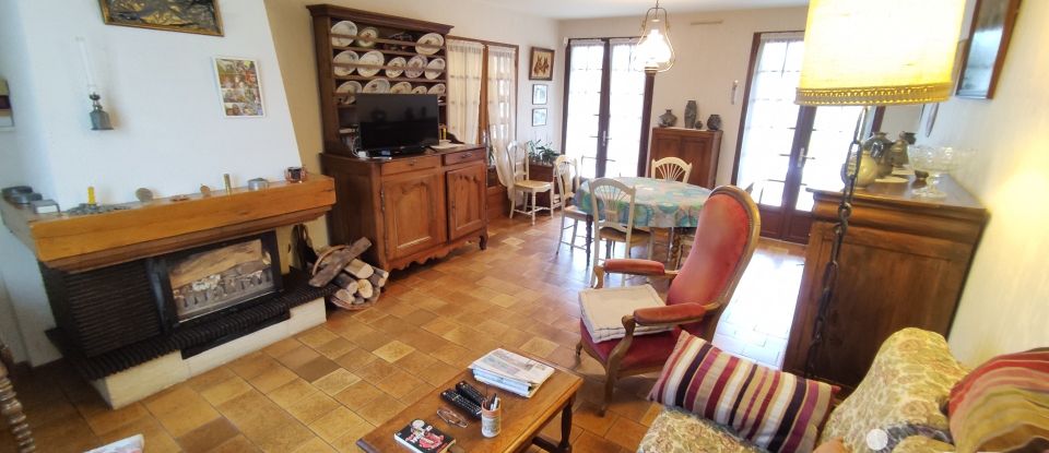 House 5 rooms of 123 m² in La Trimouille (86290)