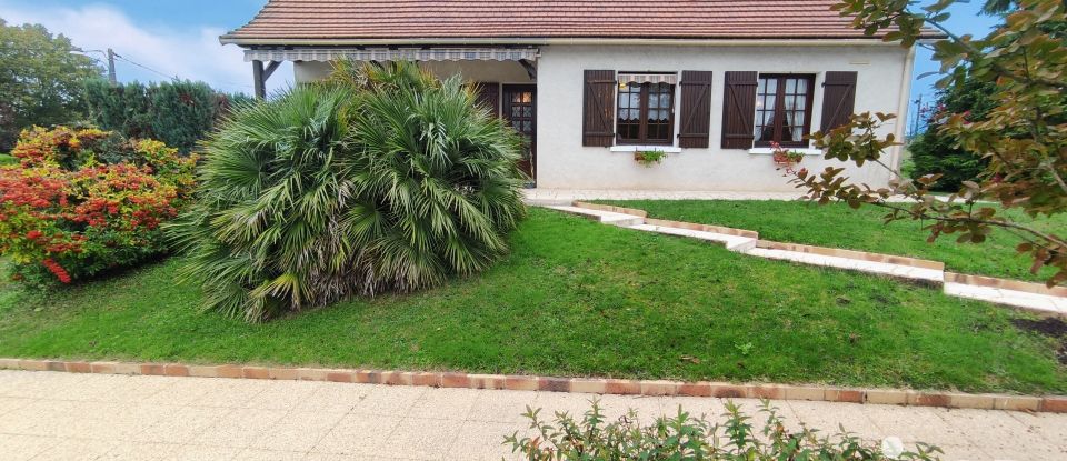 House 5 rooms of 123 m² in La Trimouille (86290)