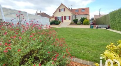 House 8 rooms of 205 m² in Saint-Georges-sur-Eure (28190)