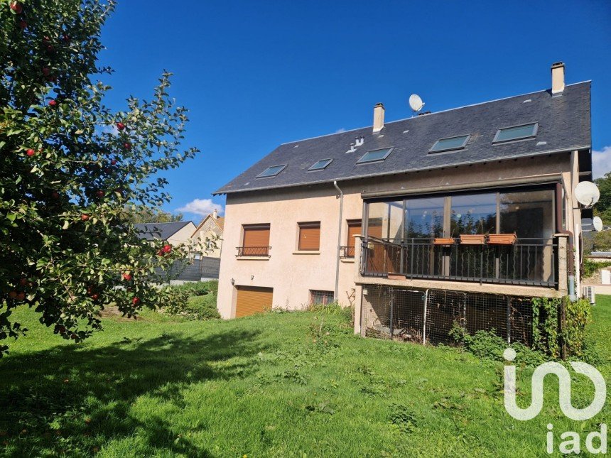 House 9 rooms of 192 m² in Bailleau-Armenonville (28320)