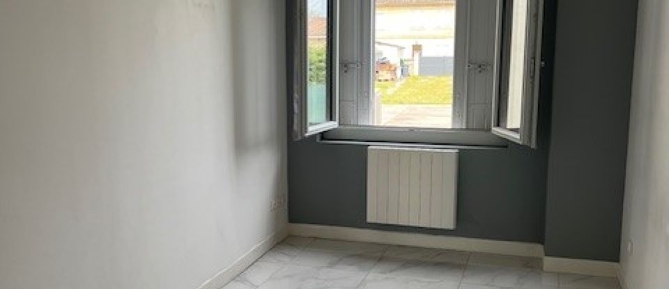 Maison 5 pièces de 136 m² à Saint-Médard-de-Guizières (33230)