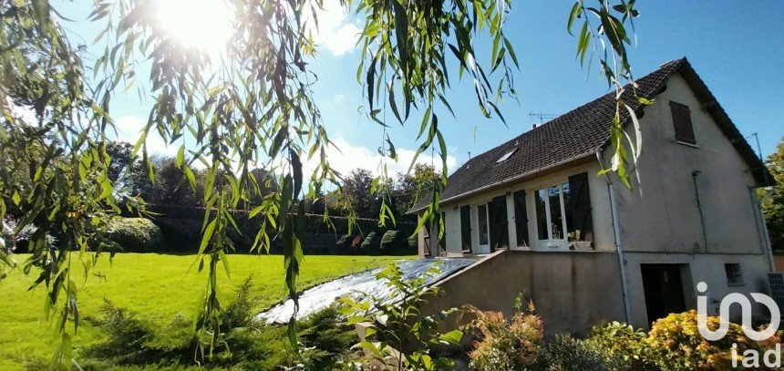 Maison 5 pièces de 125 m² à Yèvres (28160)