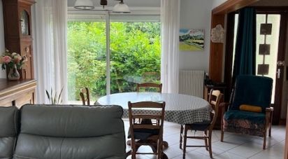 Maison 4 pièces de 86 m² à Saint-Denis-de-Pile (33910)