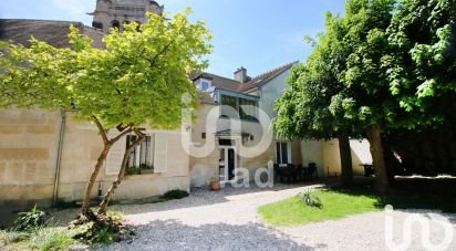 House 8 rooms of 230 m² in Pont-Sainte-Maxence (60700)