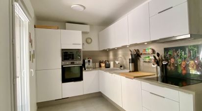 Apartment 5 rooms of 124 m² in Bruges (33520)