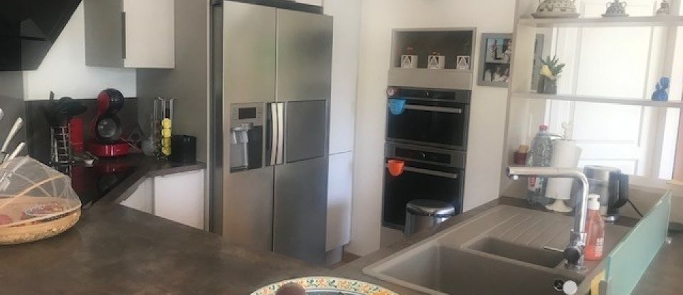 Maison 4 pièces de 102 m² à Libourne (33500)