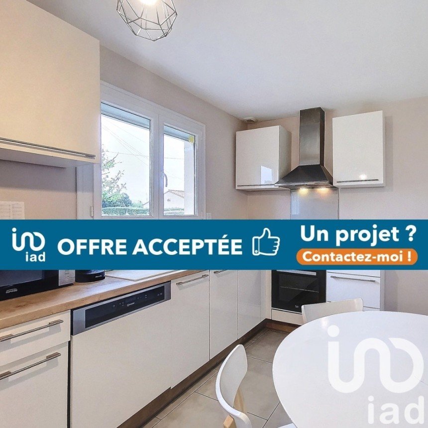 Maison 5 pièces de 102 m² à Jarnac (16200)