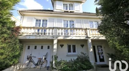 Traditional house 8 rooms of 220 m² in Bry-sur-Marne (94360)