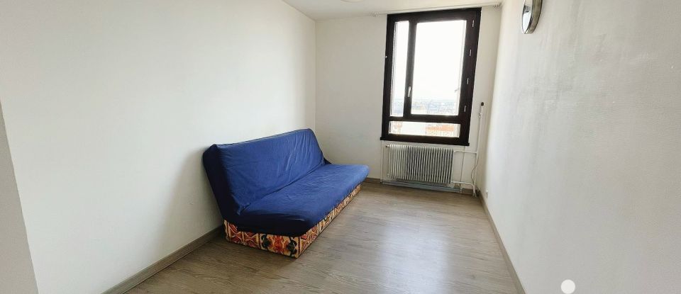 Apartment 1 room of 62 m² in Ivry-sur-Seine (94200)