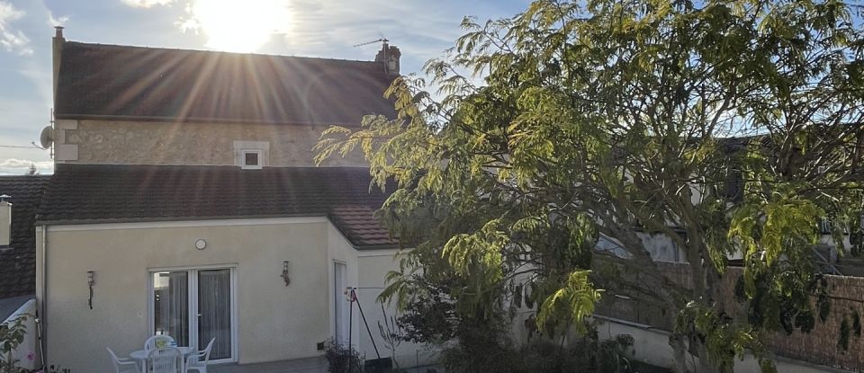 House 6 rooms of 125 m² in Périgueux (24000)