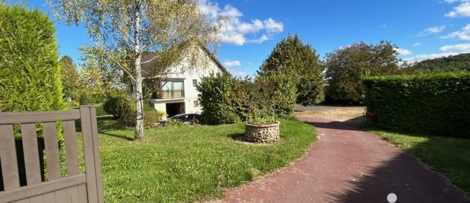 Maison traditionnelle 5 pièces de 198 m² à Villemanoche (89140)