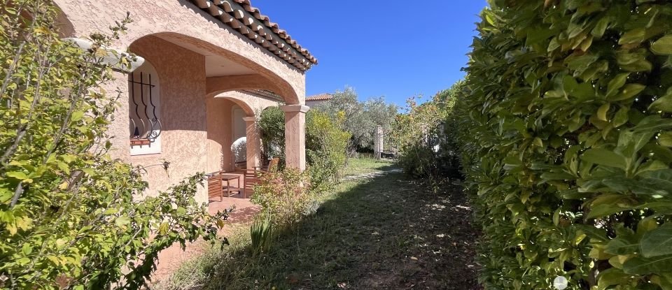 Traditional house 5 rooms of 147 m² in Saint-Cannat (13760)