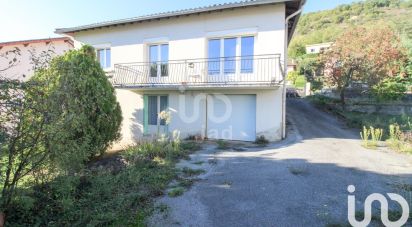 House 6 rooms of 120 m² in Saint-Affrique (12400)