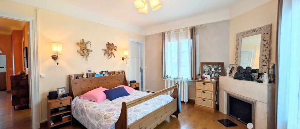 Maison de ville 10 pièces de 280 m² à Bordeaux (33000)