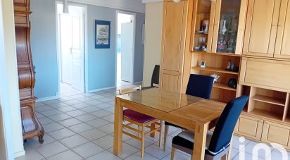 Appartement 5 pièces de 82 m² à Hyères (83400)