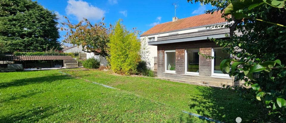 Maison 9 pièces de 179 m² à Bouguenais (44340)