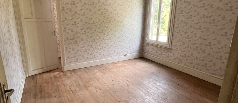 Town house 6 rooms of 114 m² in Bourbon-Lancy (71140)