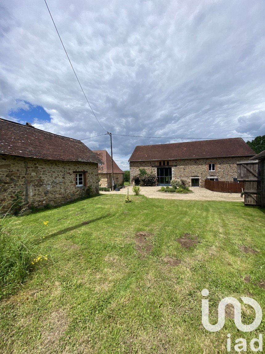 Domaine 4 pièces de 226 m² à Saint-Yrieix-la-Perche (87500)