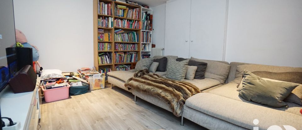 Maison 8 pièces de 234 m² à Nanterre (92000)