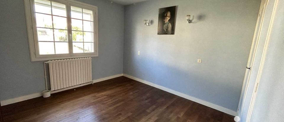 Maison 4 pièces de 97 m² à Châtillon-sur-Thouet (79200)