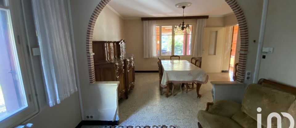 Traditional house 5 rooms of 111 m² in Saint-Laurent-des-Arbres (30126)