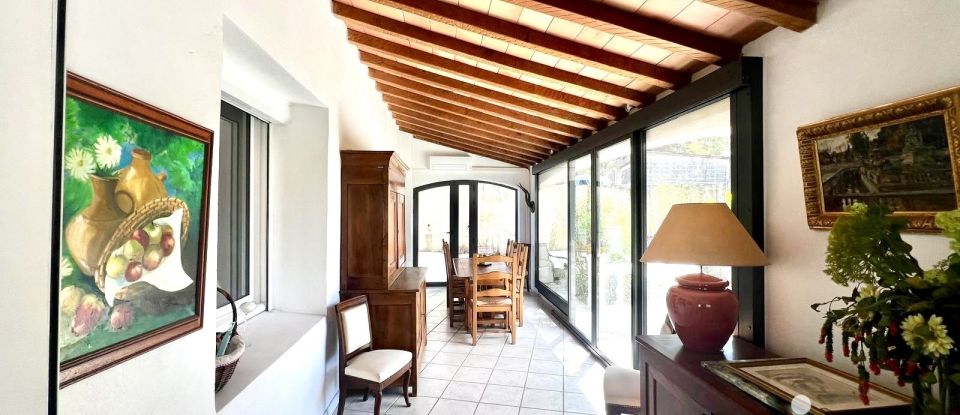 House 5 rooms of 90 m² in Six-Fours-les-Plages (83140)