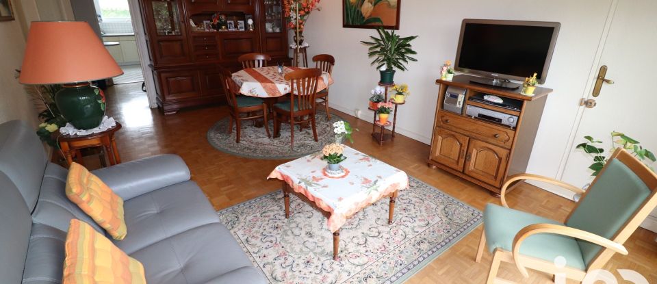 Appartement 3 pièces de 74 m² à Avon (77210)