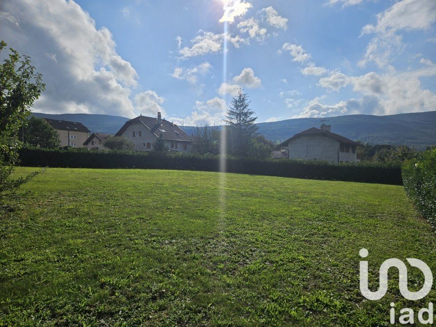 Land of 1,022 m² in Vulbens (74520)