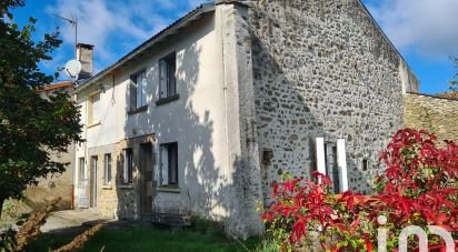 Country house 4 rooms of 175 m² in La Bazeuge (87210)