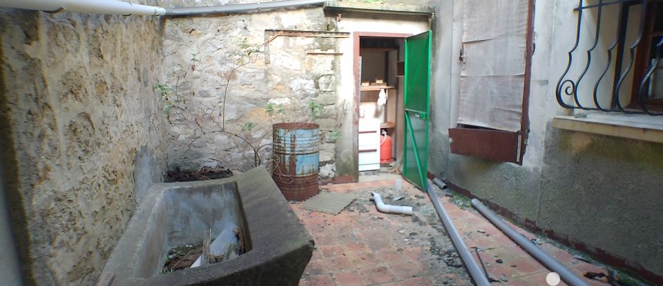 House 8 rooms of 246 m² in Aigne (34210)