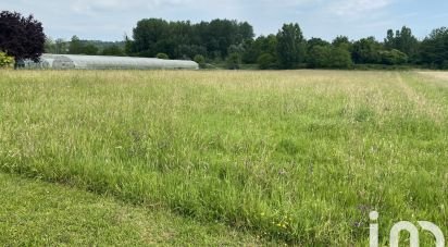 Land of 5,420 m² in Presles-et-Boves (02370)