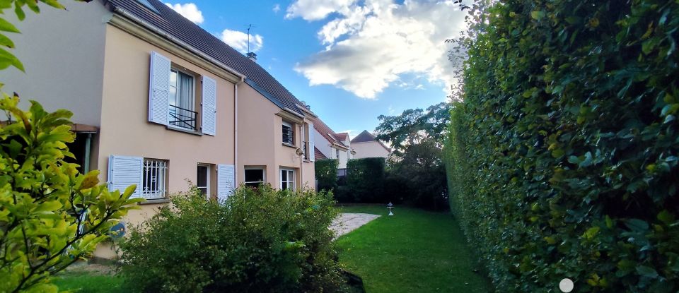 Traditional house 7 rooms of 152 m² in Domont (95330)