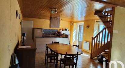 Traditional house 3 rooms of 55 m² in Plozévet (29710)