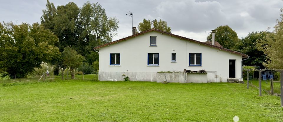 House 5 rooms of 97 m² in L'Isle-d'Espagnac (16340)