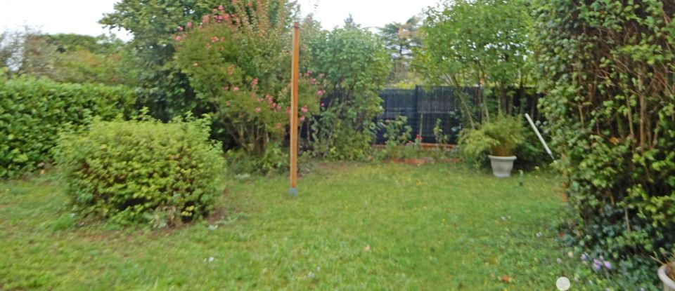 House 3 rooms of 55 m² in Saint-Gervais-la-Forêt (41350)