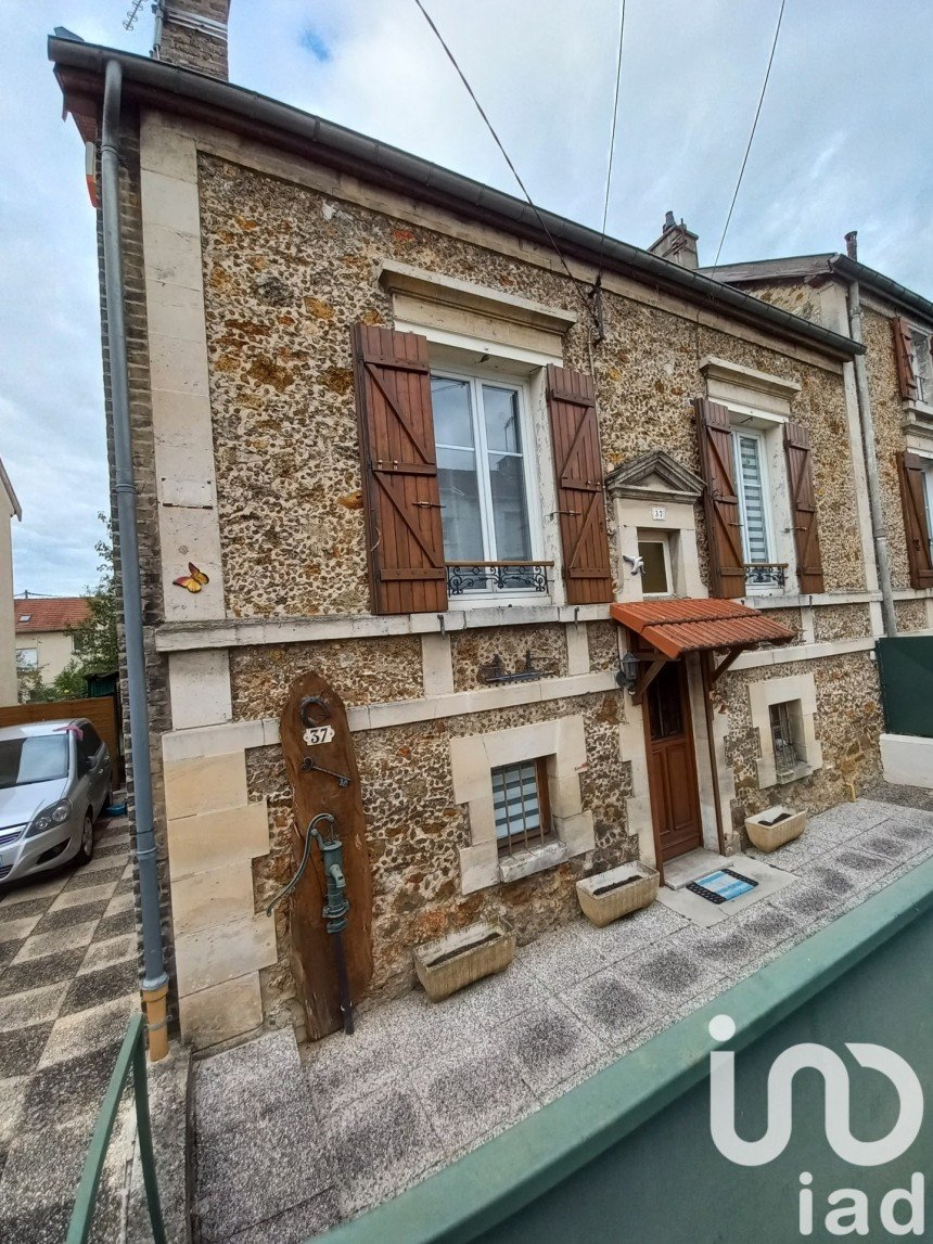 Maison traditionnelle 5 pièces de 85 m² à Châlons-en-Champagne (51000)