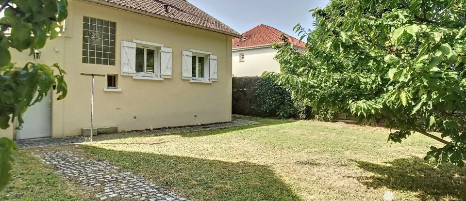 Maison 4 pièces de 100 m² à Ozoir-la-Ferrière (77330)