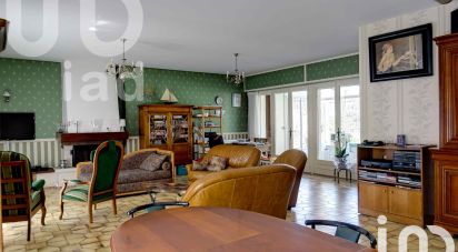 House 5 rooms of 166 m² in Angoulême (16000)