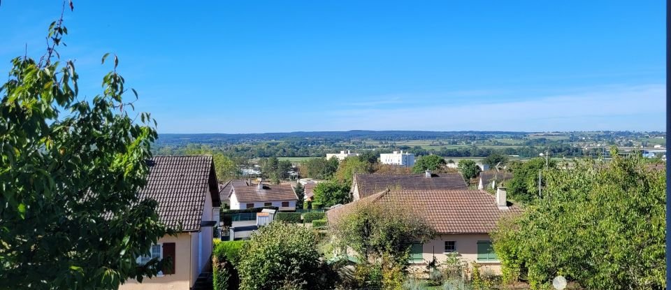 Town house 4 rooms of 91 m² in Gueugnon (71130)