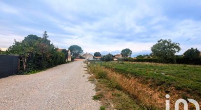 Land of 556 m² in Oraison (04700)