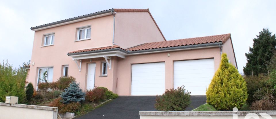 Maison 5 pièces de 172 m² à Langogne (48300)